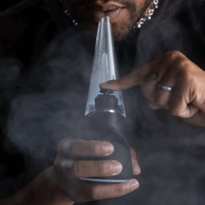 new-puffco-peak-pro-onyx-vaporizer